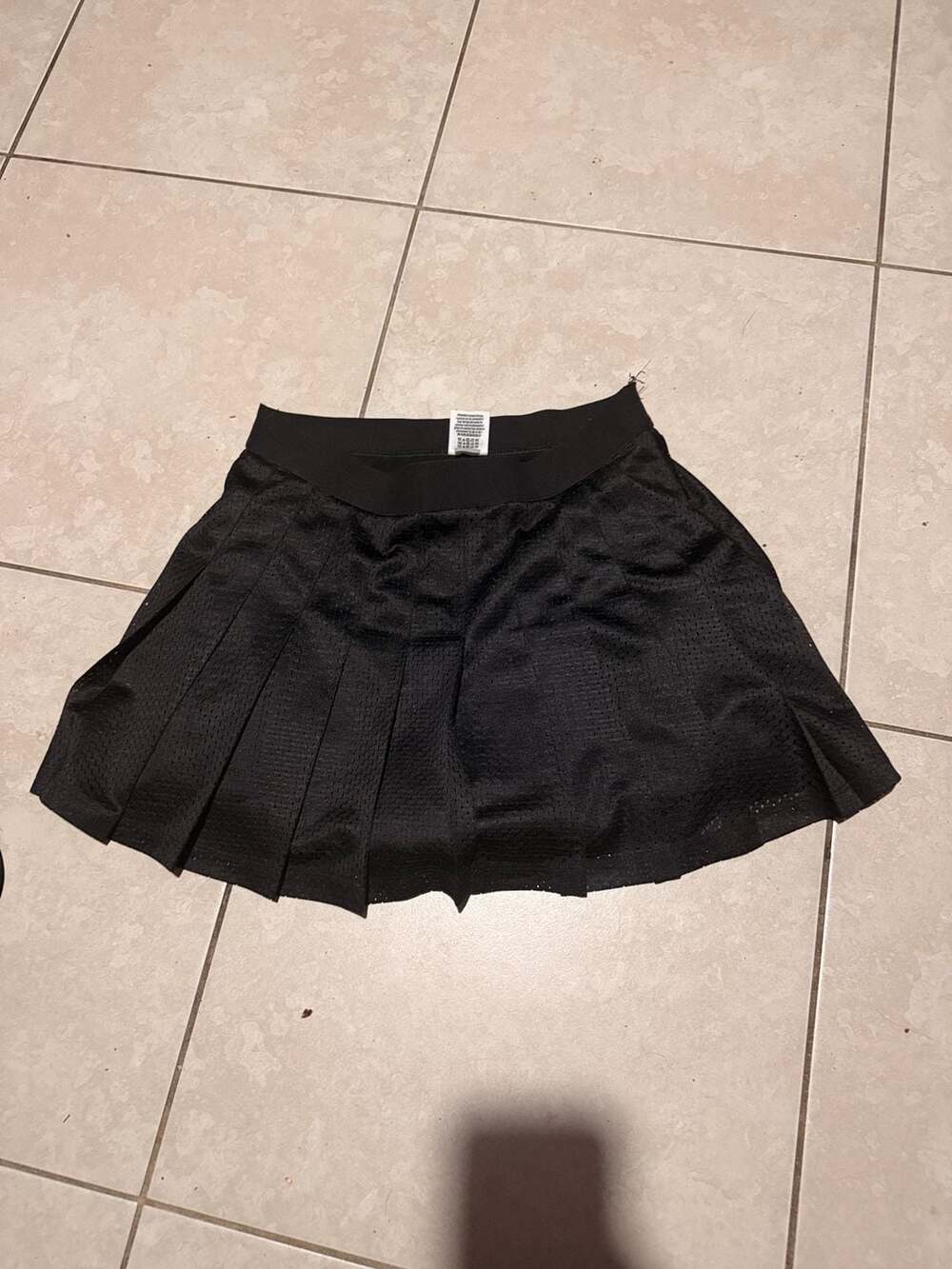 PINK Victoria's Secret Black Pleated Mesh Tennis Skort Size M